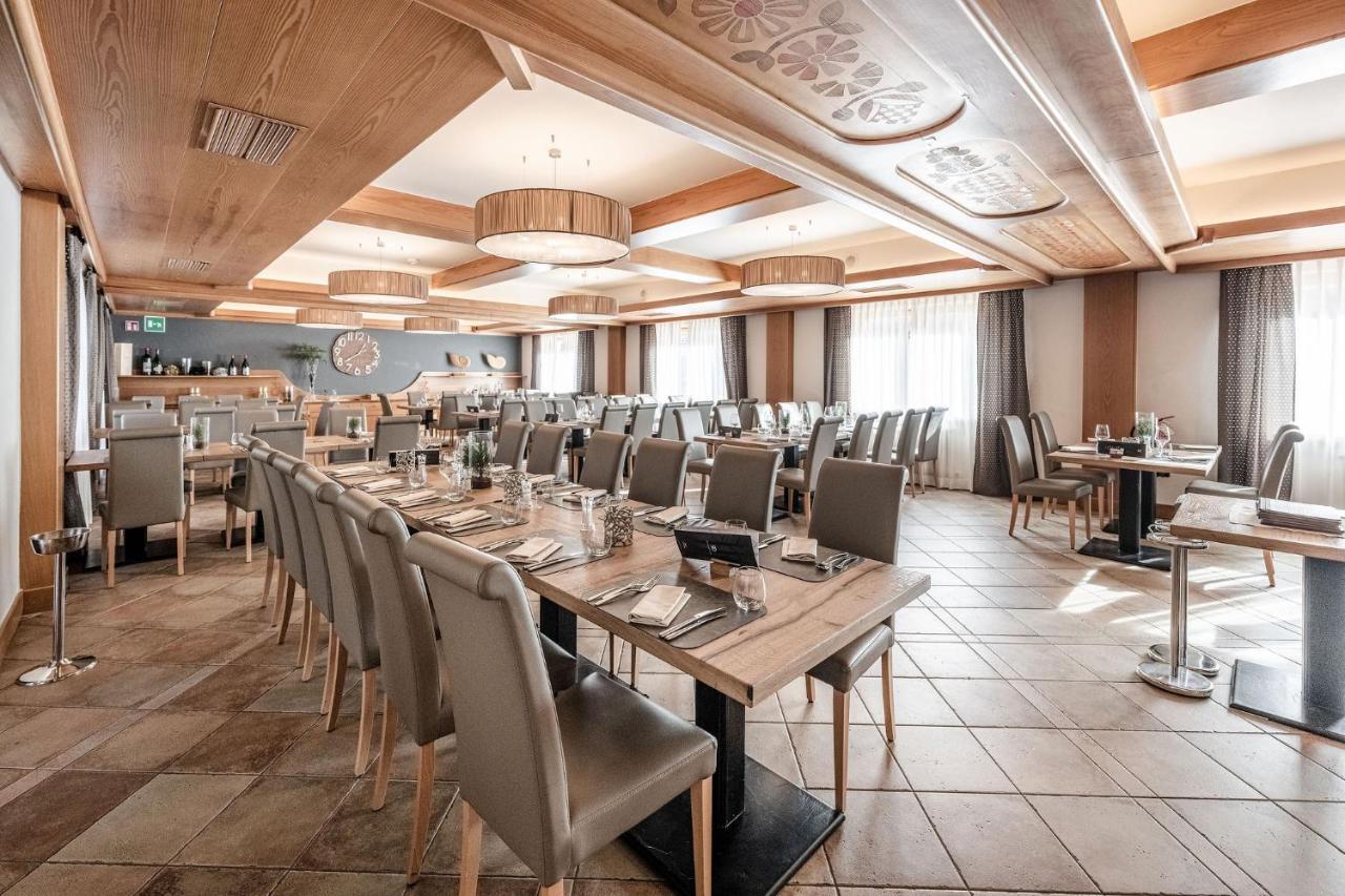 Ravelli Sporting Otel Mezzana  Dış mekan fotoğraf