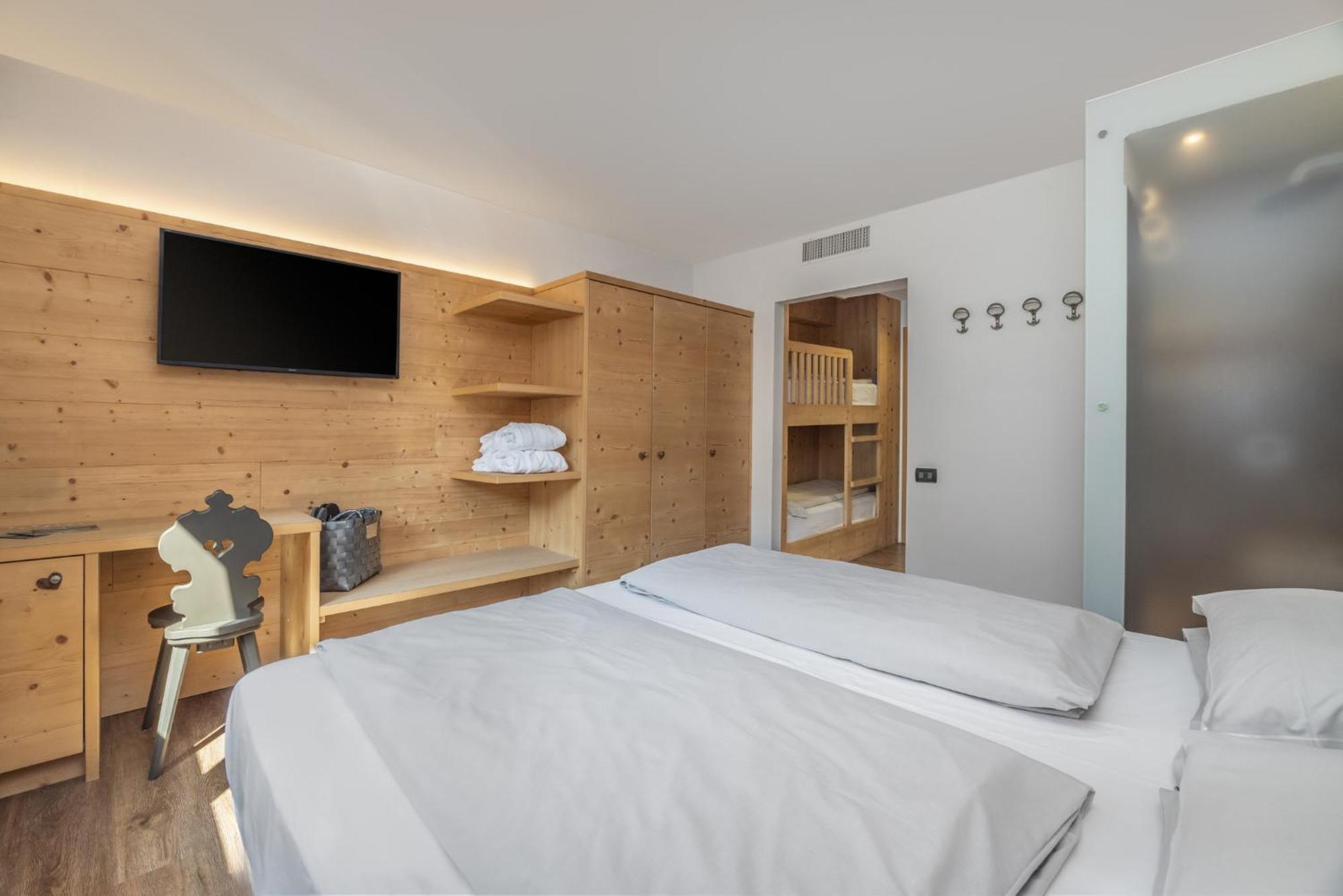 Ravelli Sporting Otel Mezzana  Dış mekan fotoğraf
