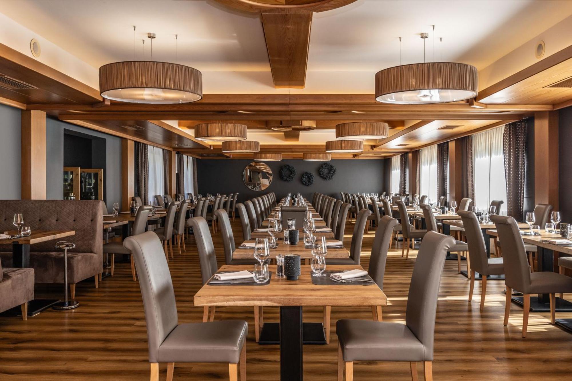 Ravelli Sporting Otel Mezzana  Dış mekan fotoğraf