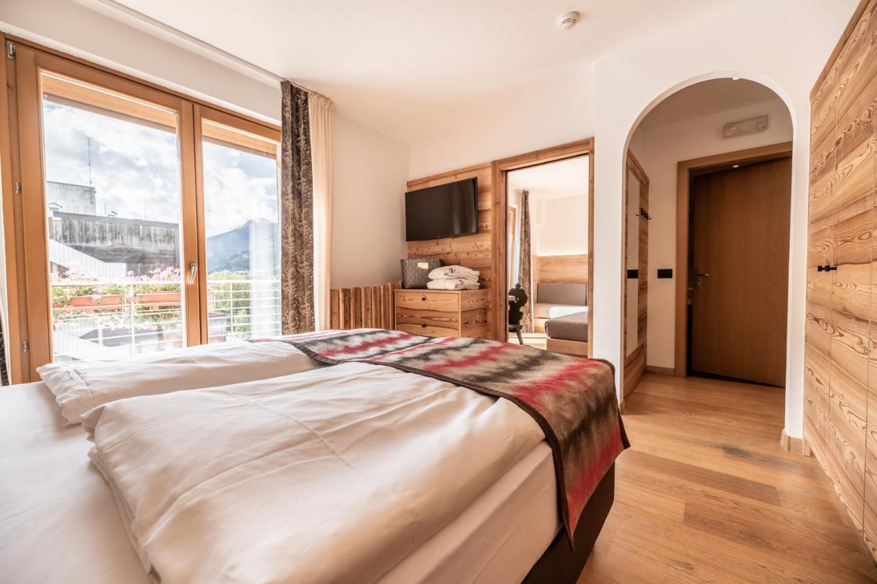 Ravelli Sporting Otel Mezzana  Dış mekan fotoğraf