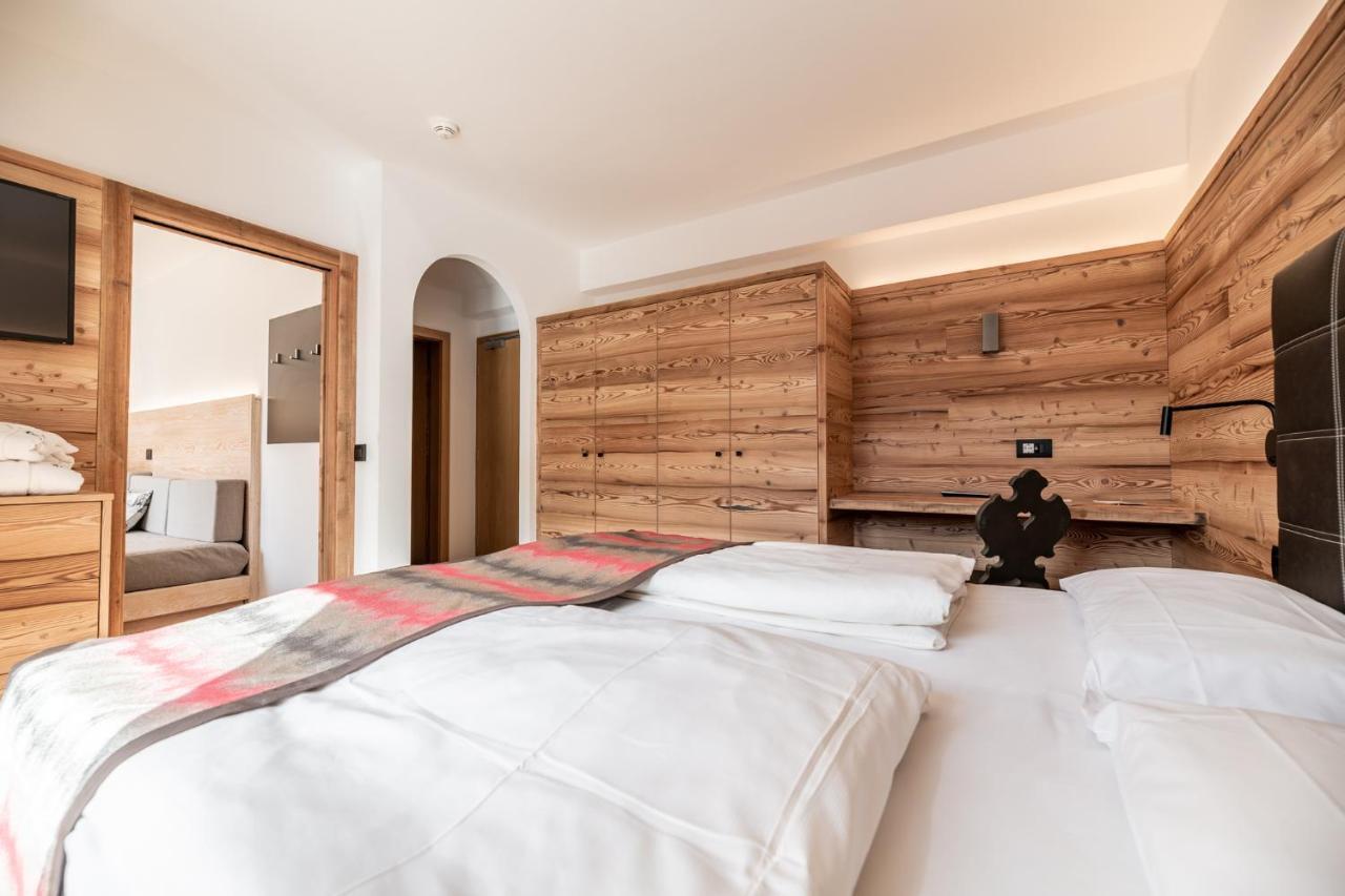 Ravelli Sporting Otel Mezzana  Dış mekan fotoğraf